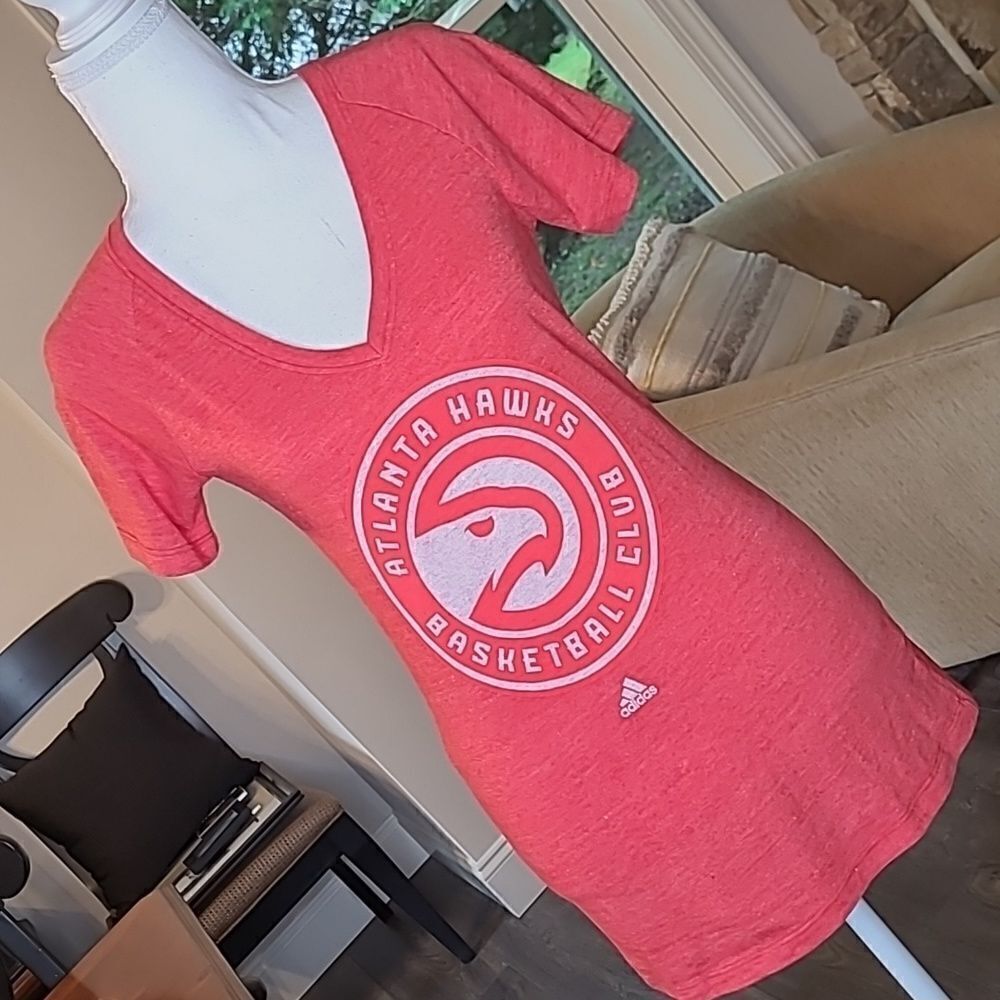 Adidas sz M Atlanta Hawks girls t-shirt